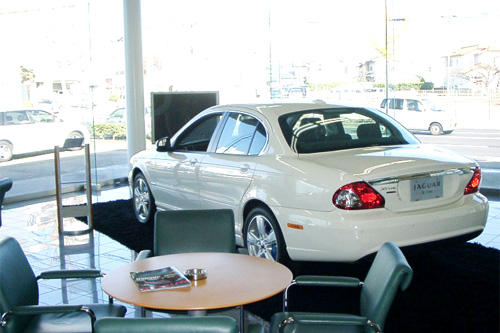 クリーンオートセンター　ショールーム